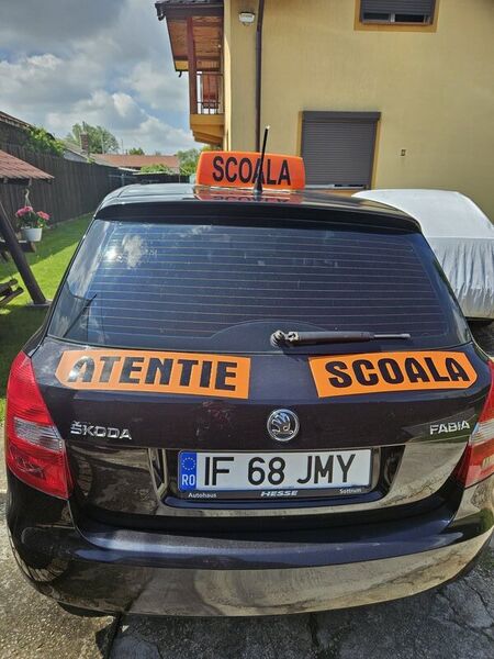 Instructor auto categoria B,